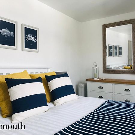 Nancie'S Place - Dartmouth Town Center With Private Parking - A Traditional Georgian Private Duplex Apartment - Beautifully Refurbished - Two Bedrooms, Bathroom, Kitchen And Lounge Diner المظهر الخارجي الصورة