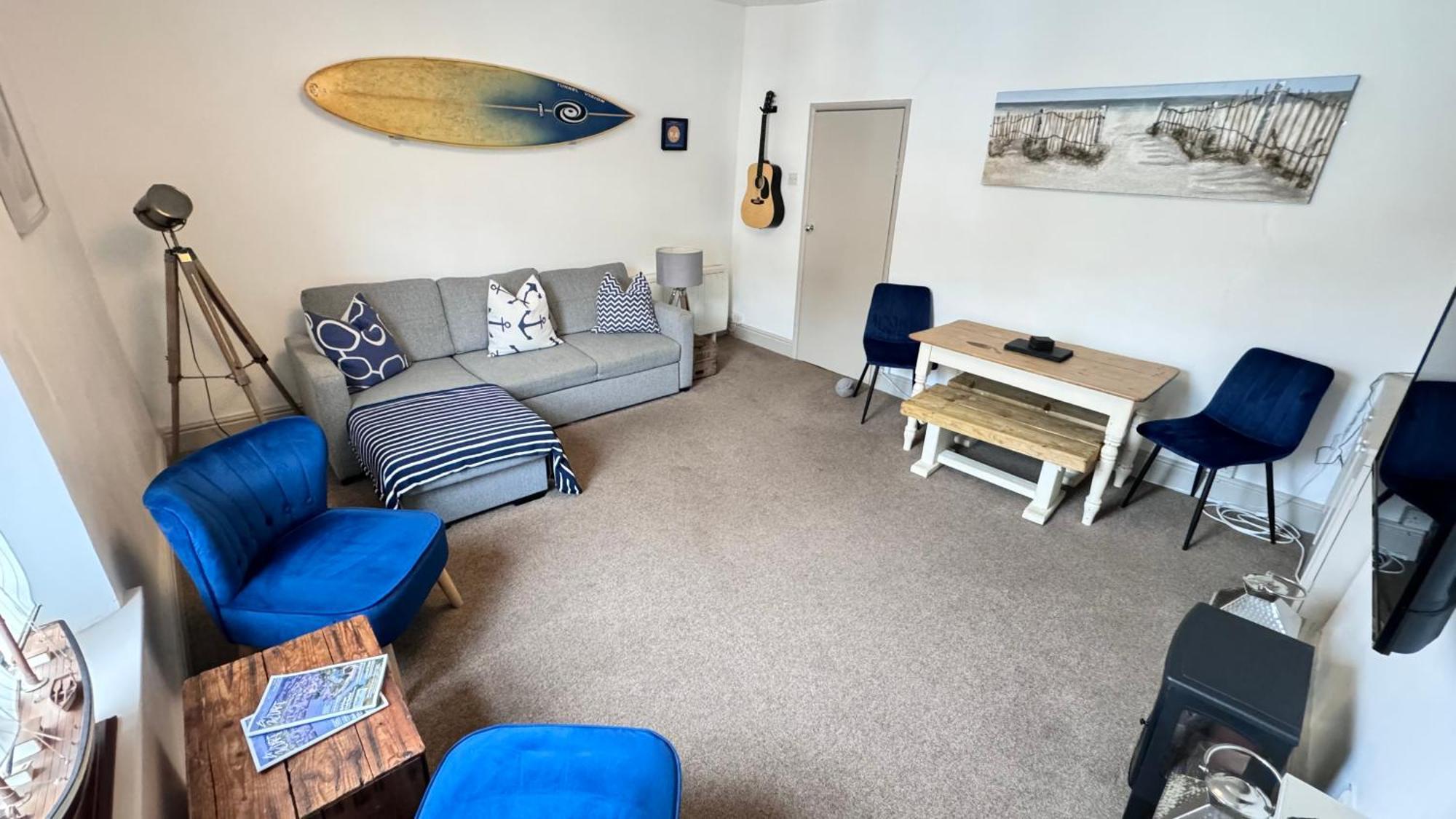Nancie'S Place - Dartmouth Town Center With Private Parking - A Traditional Georgian Private Duplex Apartment - Beautifully Refurbished - Two Bedrooms, Bathroom, Kitchen And Lounge Diner المظهر الخارجي الصورة